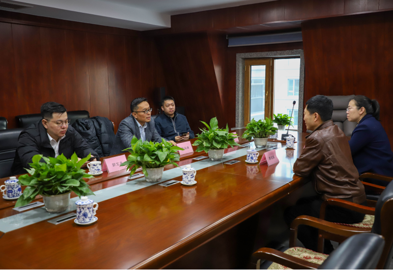 熱烈歡迎王老吉投資董事長張永濤一行蒞臨利如金農(nóng)業(yè)集團洽談合作